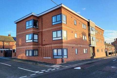 2 bedroom flat to rent, 119 Castle View, Sunderland, SR5