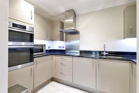 2 bedroom apartment for sale, Rowhill Road, Hextable, Kent, BR8