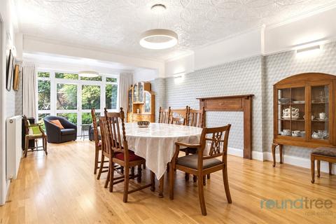 undefined, Penshurst Gardens, Edgware, HA8