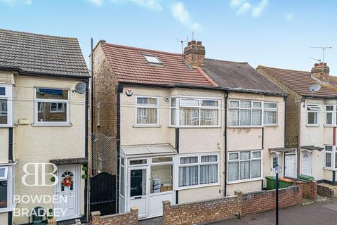 3 bedroom semi-detached house for sale, Walton Road, London, E12