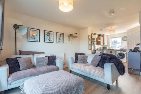 2 bedroom semi-detached house for sale, Hebble Close, Clayton, Bradford, West Yorkshire, BD14