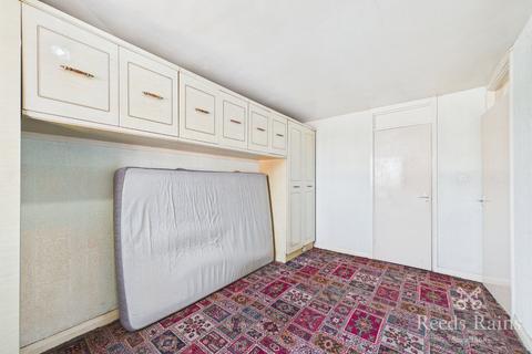 3 bedroom end of terrace house for sale, Madehurst Gardens, South Yorkshire S2