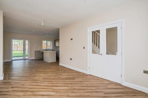 3 bedroom detached house for sale, Orchard Close, Bosham, Chichester, West Sussex, PO18