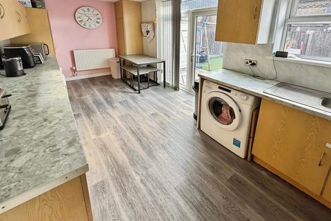 3 bedroom terraced house for sale, Moorland Road, East Yorkshire DN14