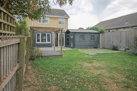 3 bedroom semi-detached house to rent, Summer Shard, South Petherton, Somerset, TA13