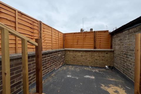 1 bedroom flat to rent, The Avenue, West Ealing, W13
