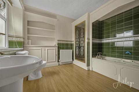 2 bedroom terraced house for sale, Manor Road, Manselton, SA5