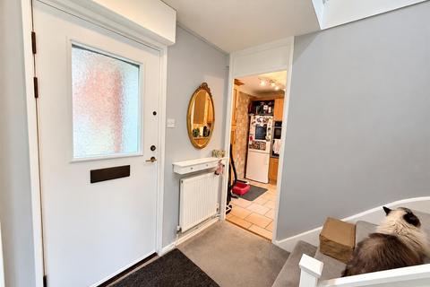 2 bedroom end of terrace house for sale, Elsworth Close, Bedfont