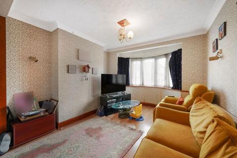 3 bedroom end of terrace house for sale, Warden Avenue, Harrow, Harrow, HA2 9LW