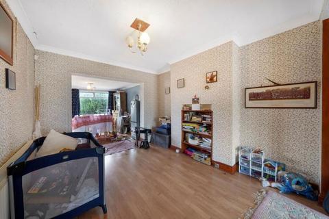 3 bedroom end of terrace house for sale, Warden Avenue, Harrow, Harrow, HA2 9LW