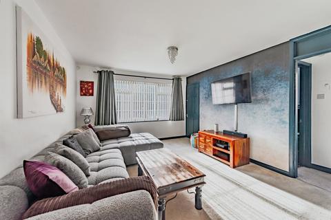 3 bedroom semi-detached house for sale, Canvey Close, Crawley