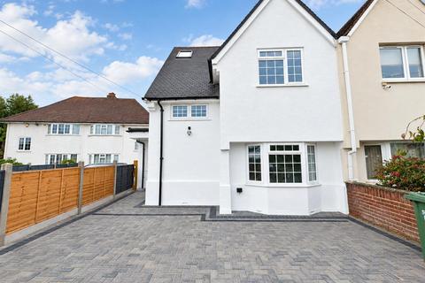 5 bedroom semi-detached house for sale, St. Georges Crescent, Slough