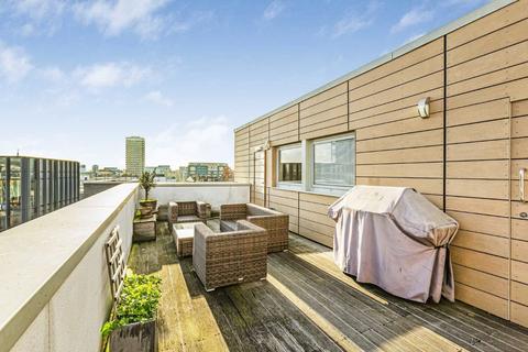 2 bedroom flat for sale, Chambers Street, London SE16