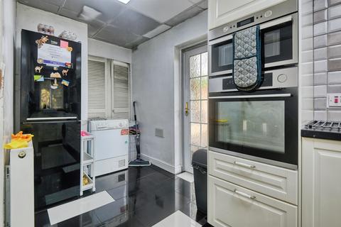 3 bedroom end of terrace house for sale, Millbank Grove, Birmingham