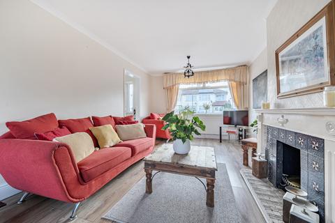 3 bedroom semi-detached house for sale, Holyrood Avenue, Harrow