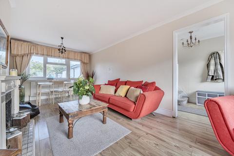 3 bedroom semi-detached house for sale, Holyrood Avenue, Harrow