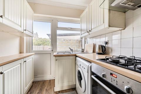 3 bedroom semi-detached house for sale, Holyrood Avenue, Harrow