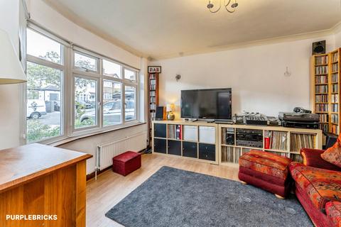undefined, Weirdale Avenue, London, N20