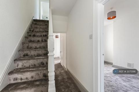 4 bedroom terraced house to rent, Cook Street, Bristol, BS11