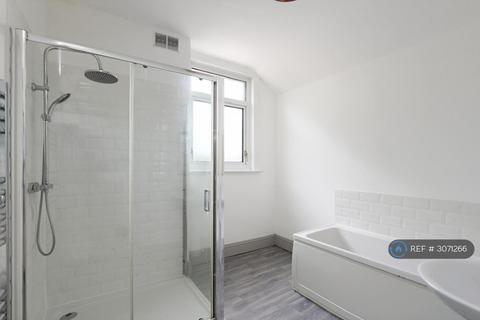 4 bedroom terraced house to rent, Cook Street, Bristol, BS11