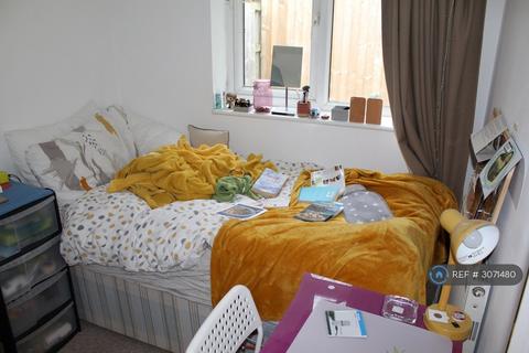 3 bedroom terraced house to rent, Bonhay Road, Exeter, EX4