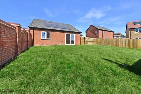 2 bedroom bungalow for sale, Bagshot Close, Northamptonshire NN16
