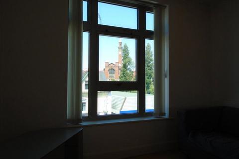 2 bedroom flat to rent, Apt 14 Dain Court, B29 6BD