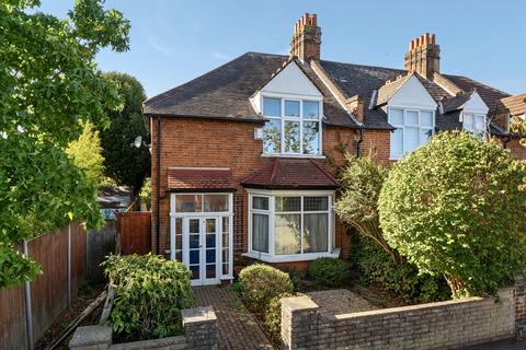 4 bedroom end of terrace house for sale, Wantage Road, Lee