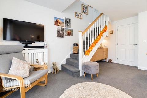 2 bedroom end of terrace house for sale, Carrs Avenue, Barnsley