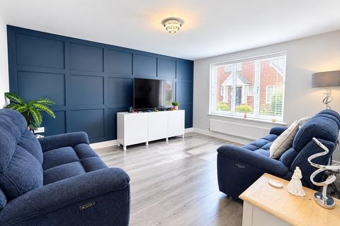 4 bedroom detached house for sale, Tylle Place, Ashford TN25