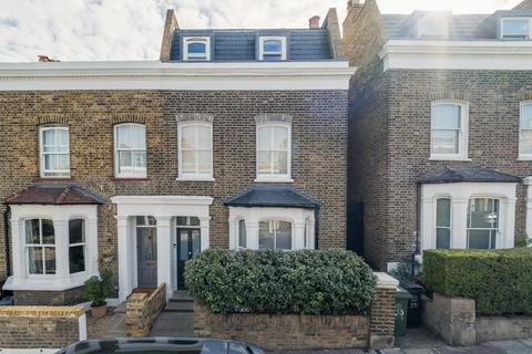 4 bedroom end of terrace house for sale, Albyn Road, London, SE8
