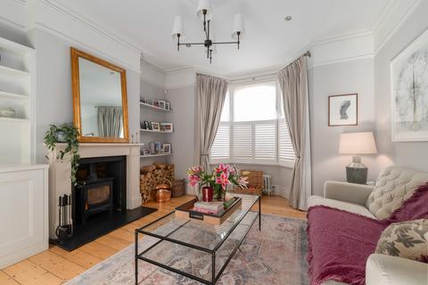 4 bedroom end of terrace house for sale, Albyn Road, London, SE8