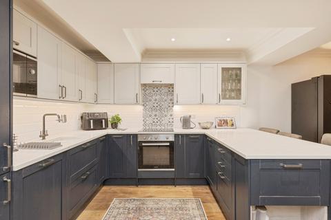 2 bedroom flat for sale, Frant Road, Tunbridge Wells, Kent, TN2