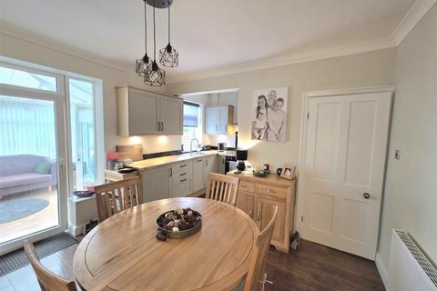 3 bedroom semi-detached house for sale, Bywell Road, Dewsbury WF12