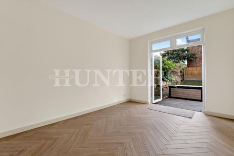 undefined, Hanover Road, London, N15
