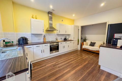 3 bedroom semi-detached house to rent, Coppersmith Road, Manchester, M4