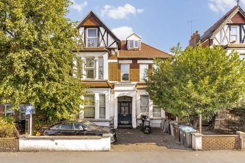 2 bedroom flat for sale, Craven Park, London NW10