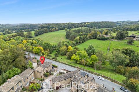 2 bedroom cottage for sale, Penistone Road, Kirkburton, HD8 0RB