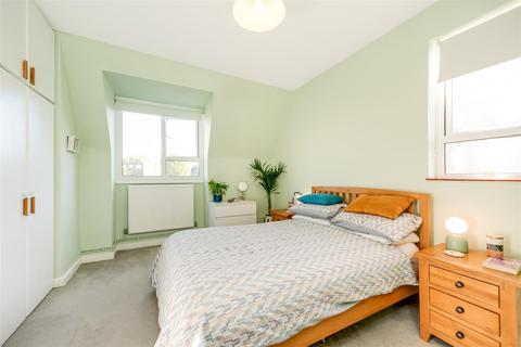 undefined, Oseney Crescent, Kentish Town