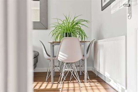 2 bedroom flat for sale, School Street, North Lanarkshire ML5