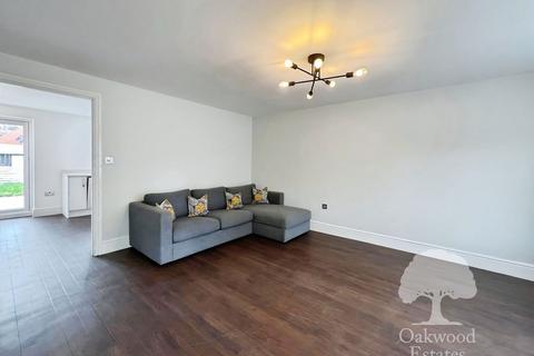 3 bedroom terraced house to rent, Grange Road, Gerrards Cross SL9