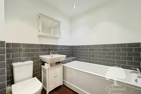 3 bedroom terraced house to rent, Grange Road, Gerrards Cross SL9