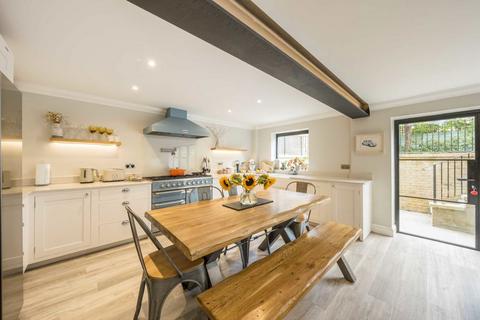 4 bedroom semi-detached house for sale, Feltham Avenue, East Molesey KT8