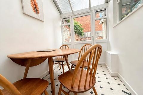 4 bedroom end of terrace house to rent, Elmside, Exeter EX4