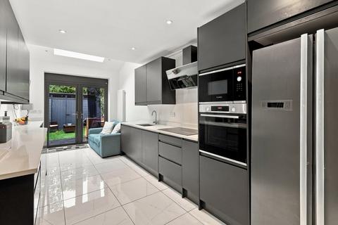 3 bedroom terraced house for sale, Aubrey Road, Walthamstow, London, Greater London, E17 4SL