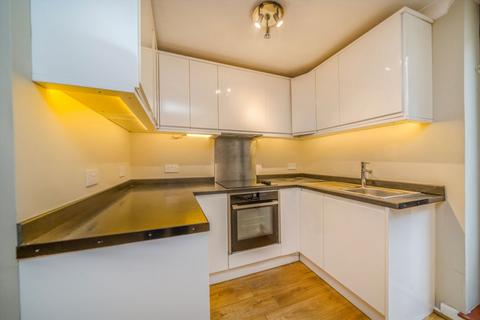 1 bedroom flat to rent, Bartholomew Close, London EC1A