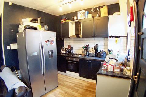 4 bedroom terraced house to rent, Beechwood Mount, Leeds LS4