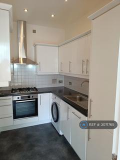 2 bedroom flat to rent, Queens Park House, Oswestry, SY11
