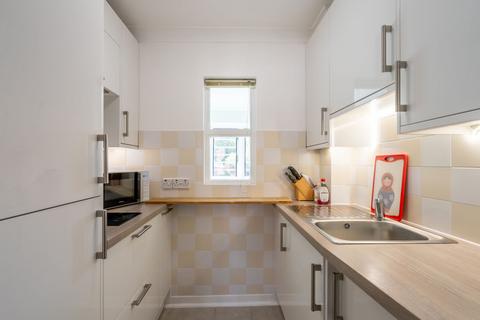 2 bedroom retirement property for sale, Henty Gardens, Chichester