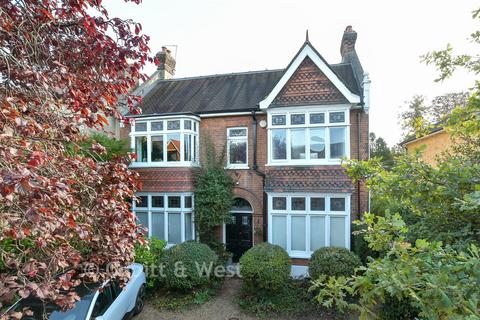 6 bedroom detached house for sale, South Park Hill Road, South Croydon, Surrey